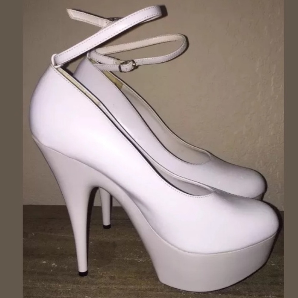White high heel platform
